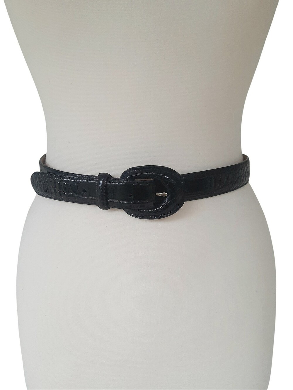 WCM X SAKS FIFTH AVENUE Black Genuine Alligator Belt w/Oval Covered Buckle Sz M